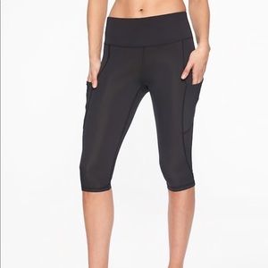 Athleta Up For Anything crop legging - Like New